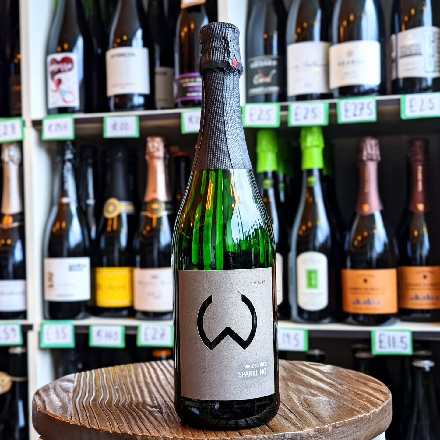 Weinhof Waldschütz, Sparkling Extra Dry NV, Wagram, Austria