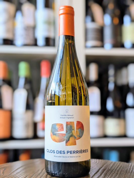 Famille Heraud Clos des Perrières, Muscadet Sevre et Maine Sur Lie, Loire, France