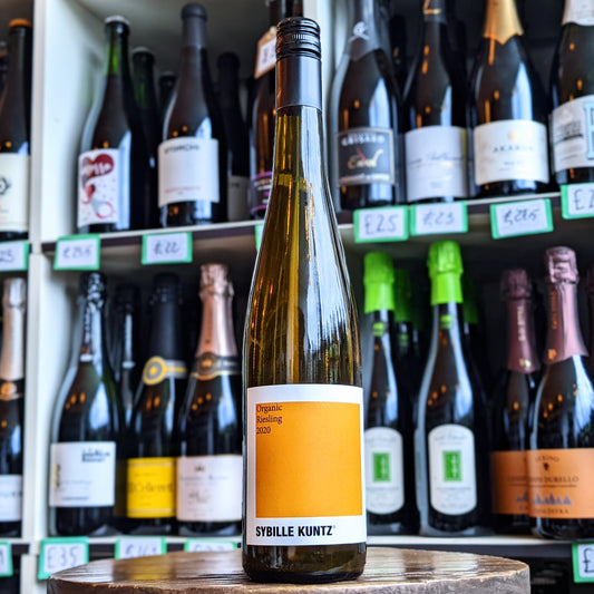 Sybille Kuntz, Weingut Orange Riesling, Mosel, Germany